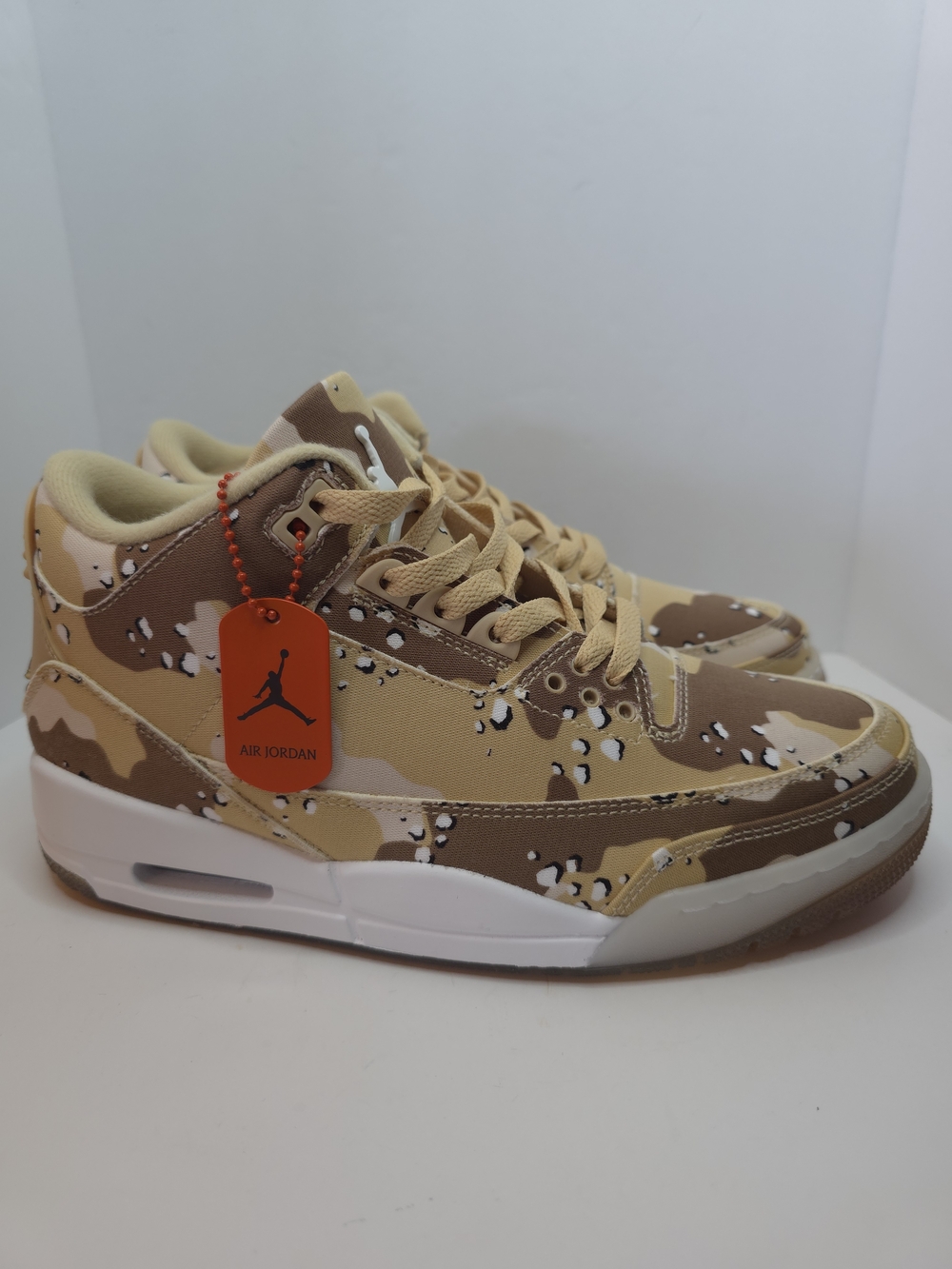 Women’s Size 8.5 Nike Air Jordan 3 WNBA Desert Camo HM4301-200